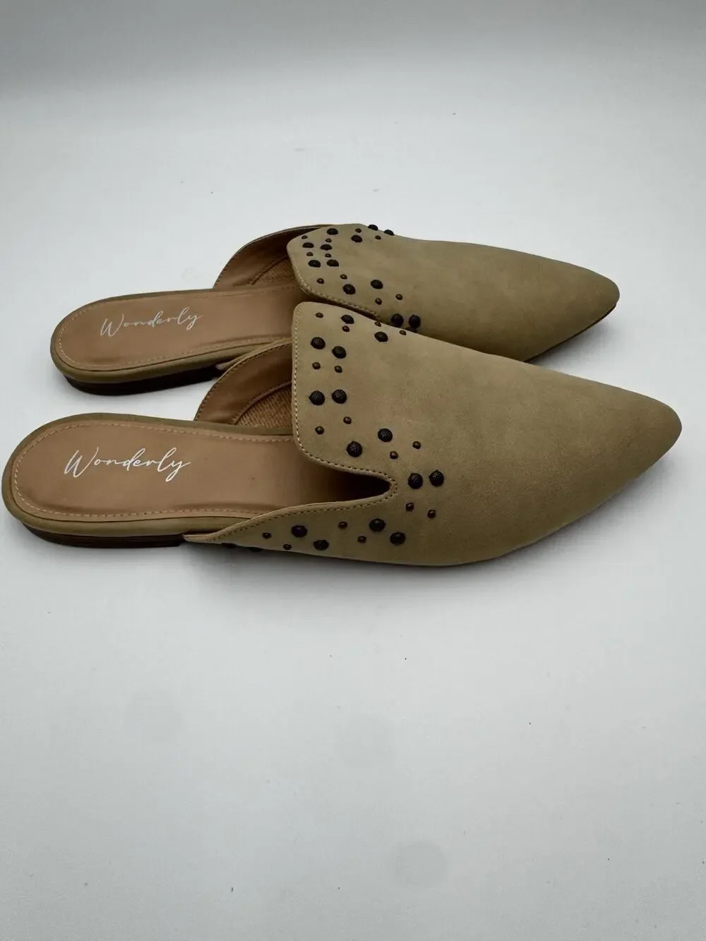 Wonderly Women’s Beige Faux Suede Studded Pointed Toe Mule Flats Size 11